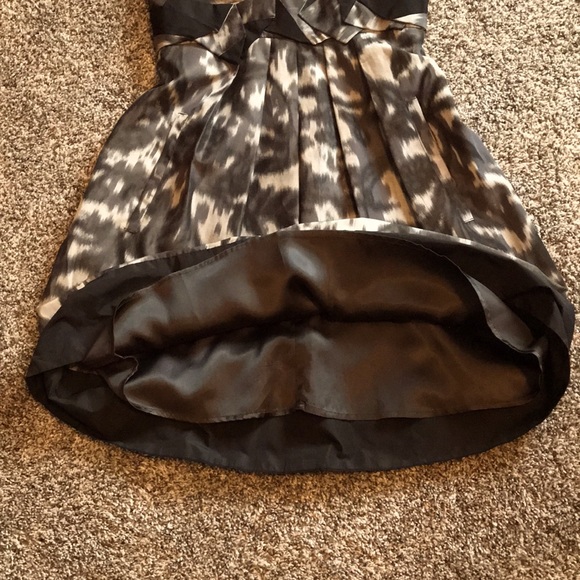 🍀 BCBGMAXAZRIA Dress (2) - Picture 7 of 9